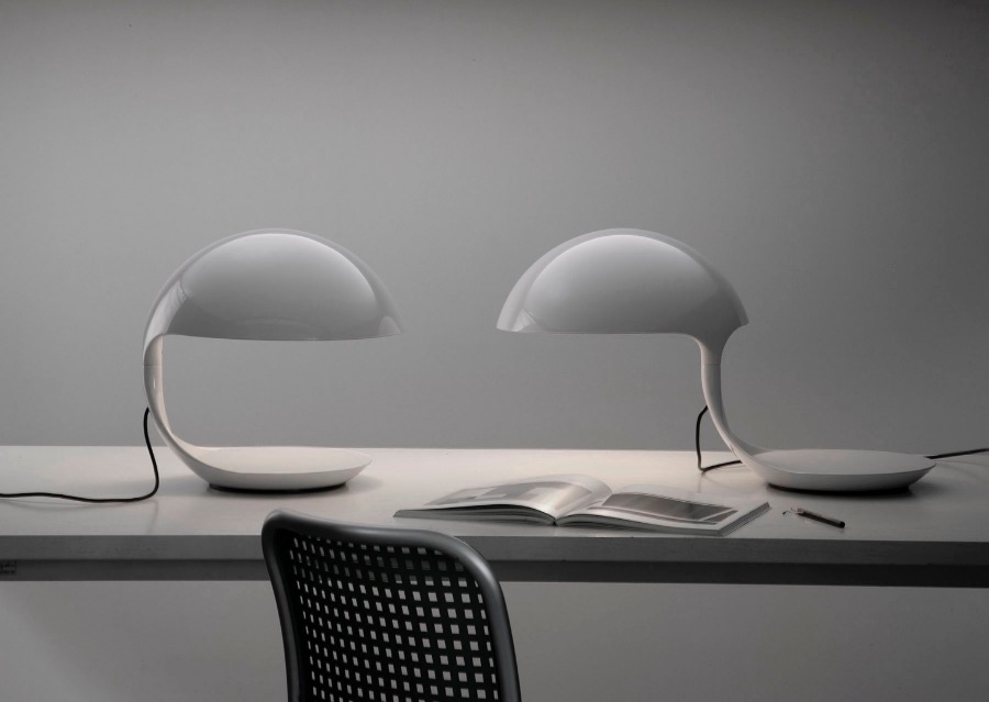 COBRA Lampe de table très colorée avec diffuseur amovible