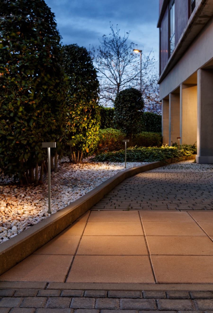 KIOSK FLOOR Lampe extérieur avec 3 direction de diffusion de lumière