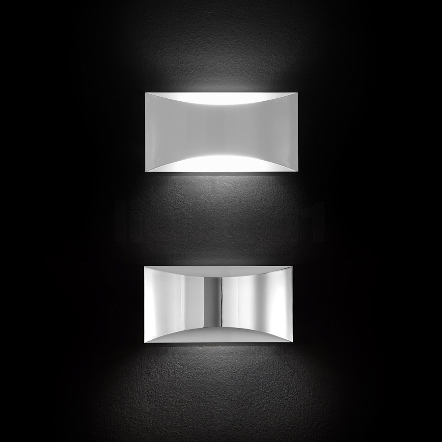 KELLY Applique murale avec jeu de lumière. Diffusion de la lumière vers le haut et vers le bas