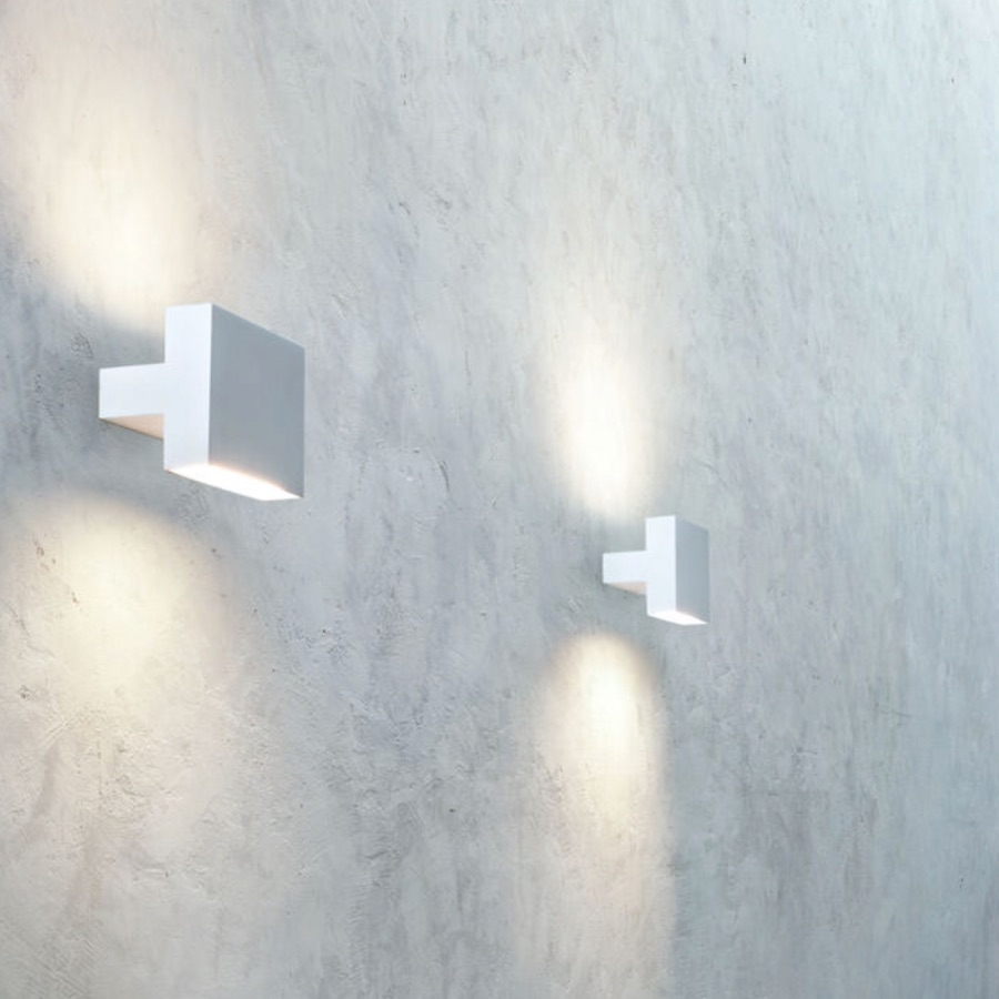TIGHT LIGHT Applique murale avec jeu de lumière haut et bas sur le mur