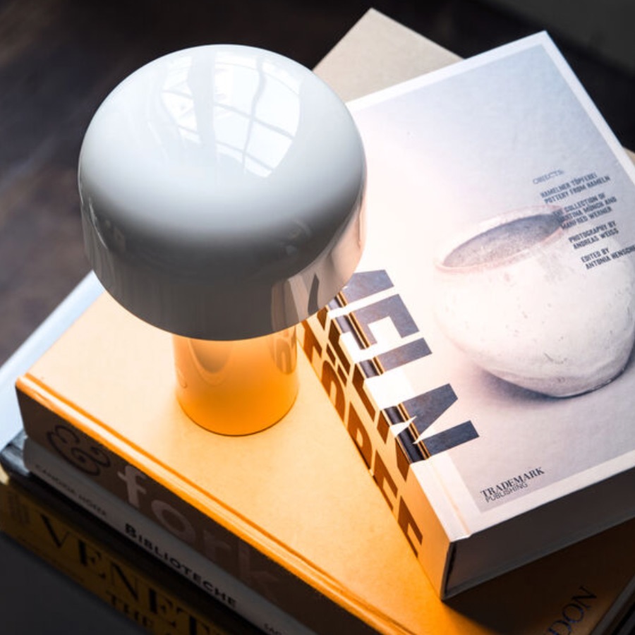 BELLHOP Lampe de table simple et coloré en forme de champignon