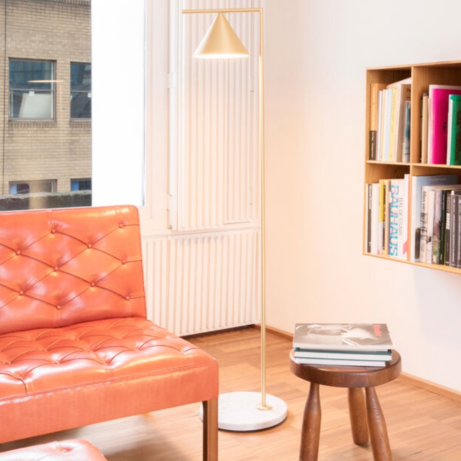 Captain Flint Lampadaire fin avec abat jour en forme de cône