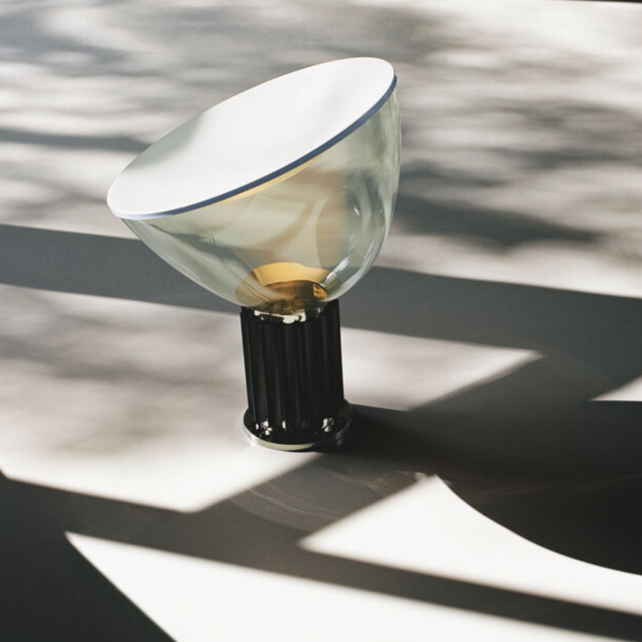 Taccia Lampe de table grand diffuseur