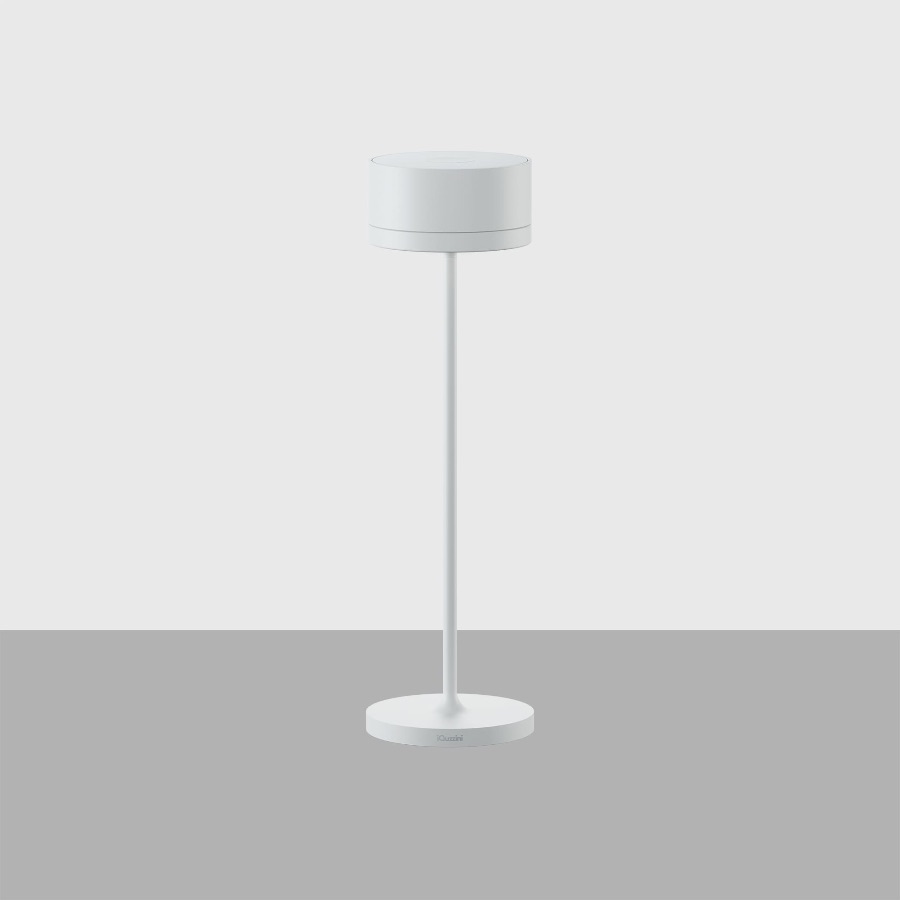 Whisper Lampe de table fine et minimaliste
