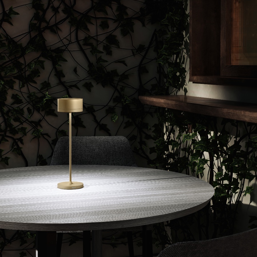 Whisper Lampe de table fine et minimaliste