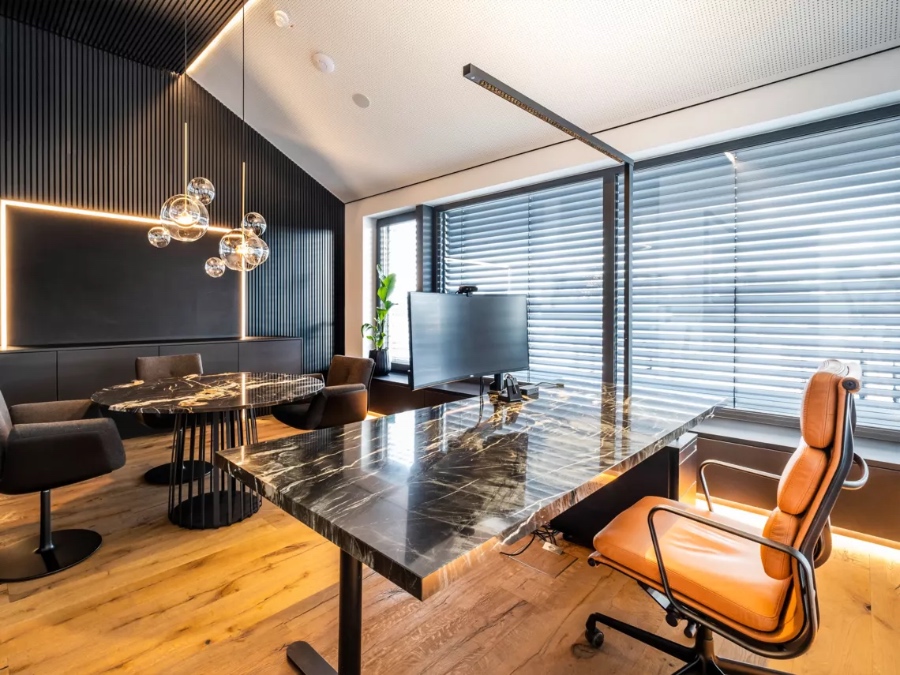 Lens Single F Luminaire de bureau fin